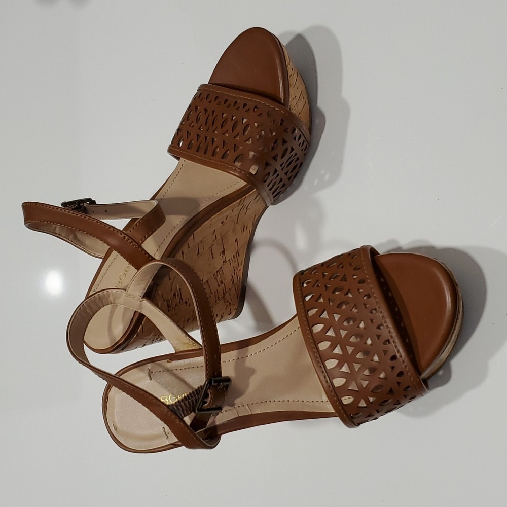 BCBG Generation Leather Platform Heels | Size 5.5